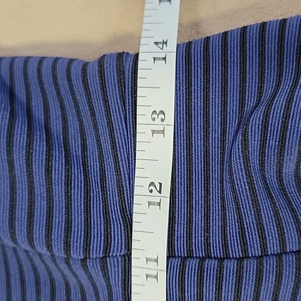 BCBGeneration Striped Open Back Romper Size 4 EUC - Picture 11 of 13